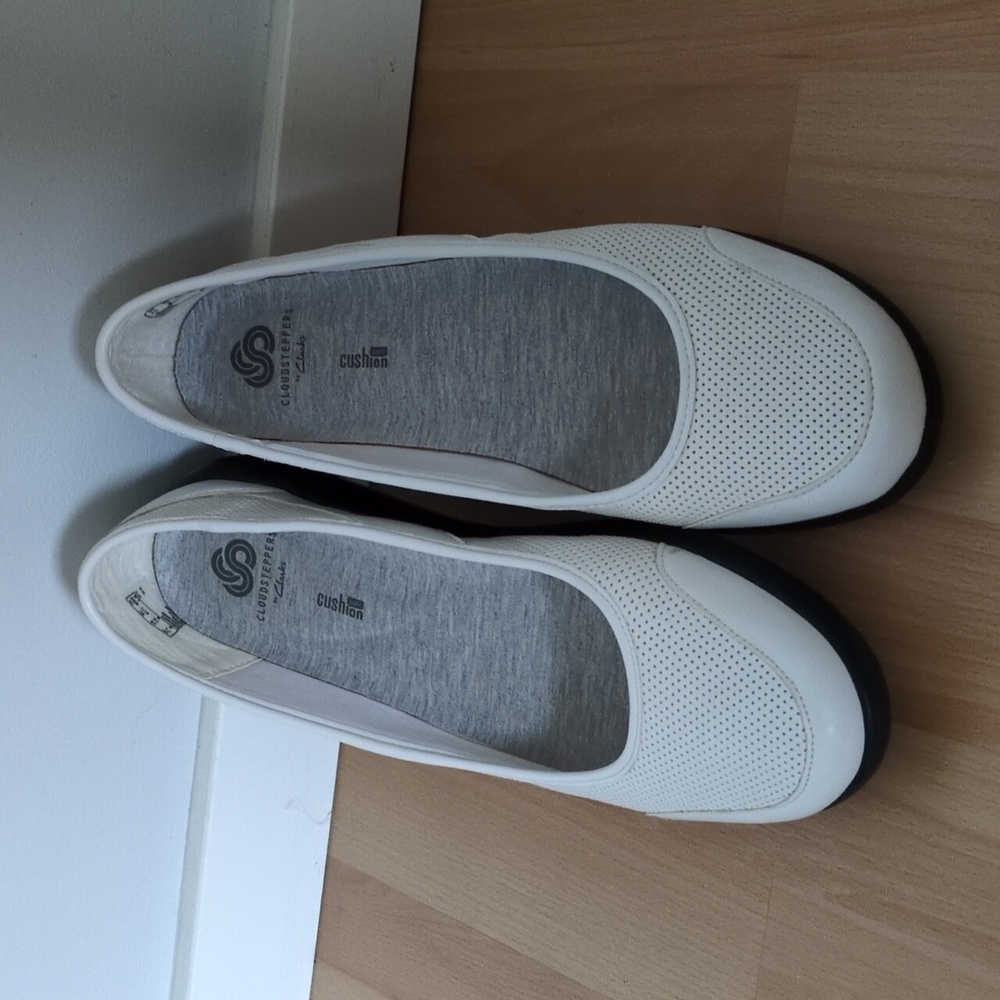 Clarks Women's White  Flats